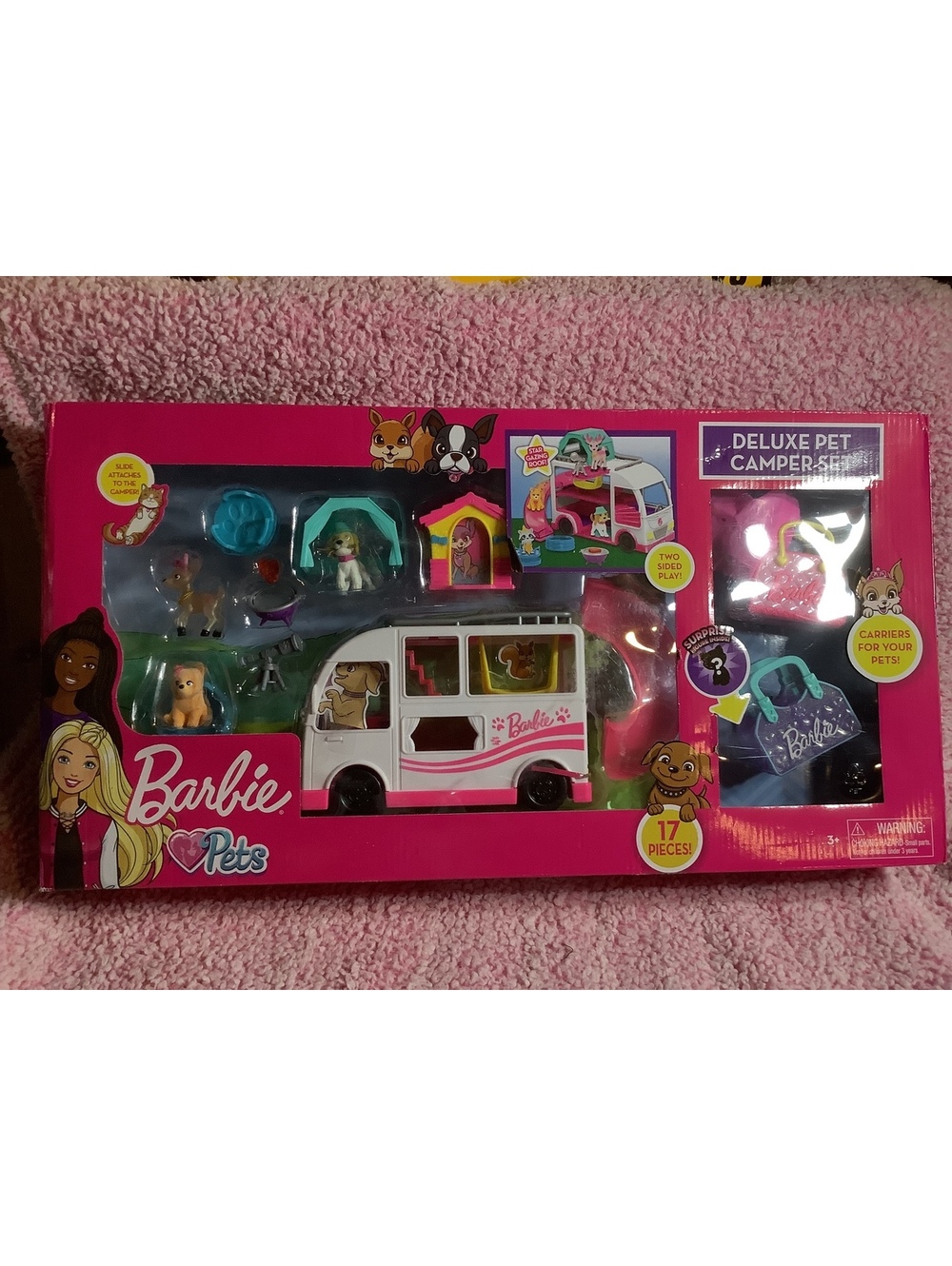 Barbie Pets Deluxe Pet Camper Set with 17 Pieces and Accessories